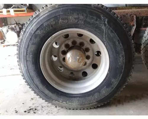 HUB PILOTED - ALUMINUM 24.5 X 8.25 WHEEL