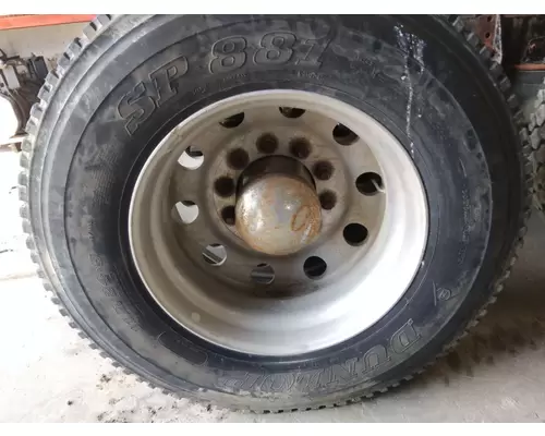 HUB PILOTED - ALUMINUM 24.5 X 8.25 WHEEL