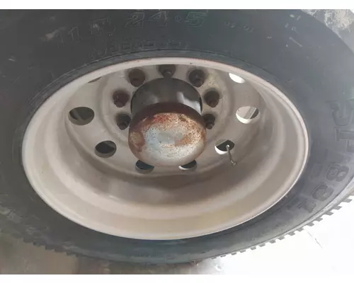 HUB PILOTED - ALUMINUM 24.5 X 8.25 WHEEL