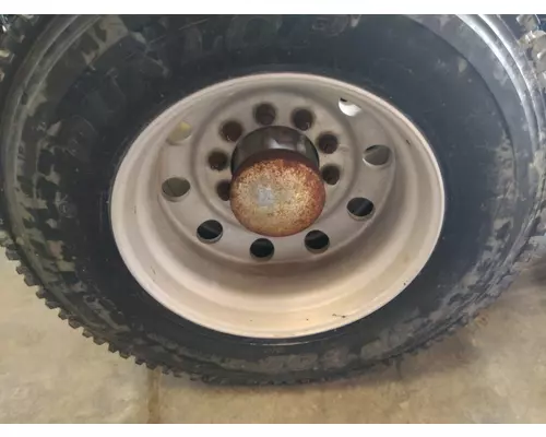 HUB PILOTED - ALUMINUM 24.5 X 8.25 WHEEL