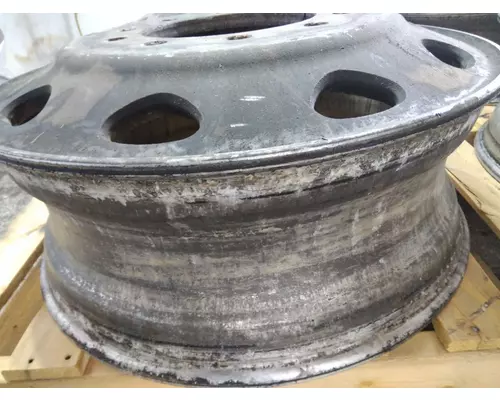 HUB PILOTED - ALUMINUM 24.5 X 8.25 WHEEL