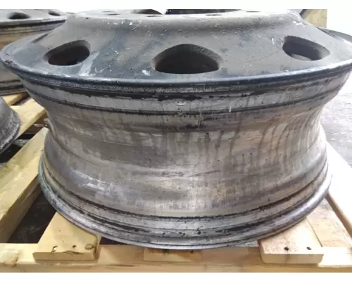 HUB PILOTED - ALUMINUM 24.5 X 8.25 WHEEL
