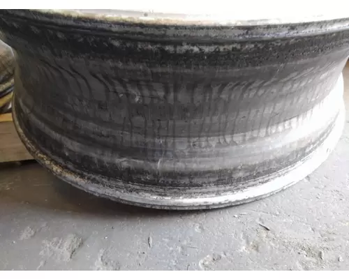 HUB PILOTED - ALUMINUM 24.5 X 8.25 WHEEL