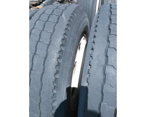 HUB PILOTED - ALUMINUM 24.5 X 8.25 WHEEL