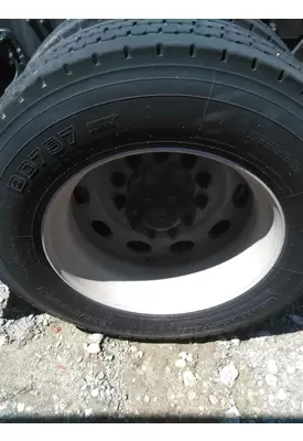HUB PILOTED - ALUMINUM 24.5 X 8.25 WHEEL