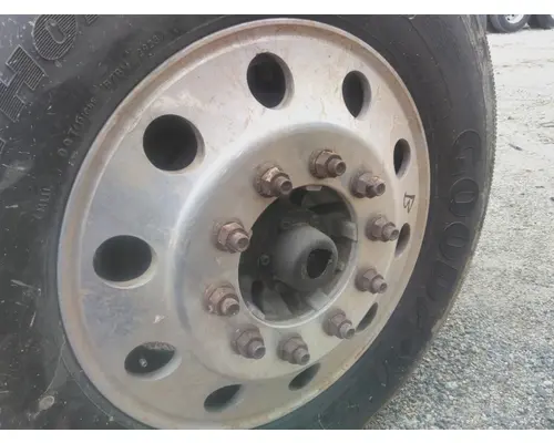 HUB PILOTED - ALUMINUM 24.5 X 8.25 WHEEL