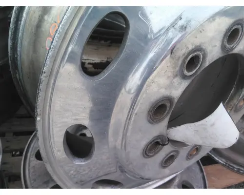 HUB PILOTED - ALUMINUM 24.5 X 8.25 WHEEL