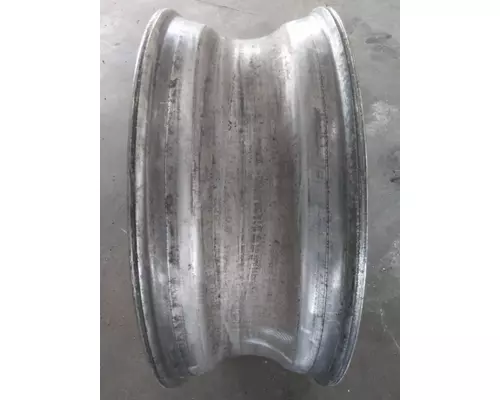 HUB PILOTED - ALUMINUM 24.5 X 8.25 WHEEL