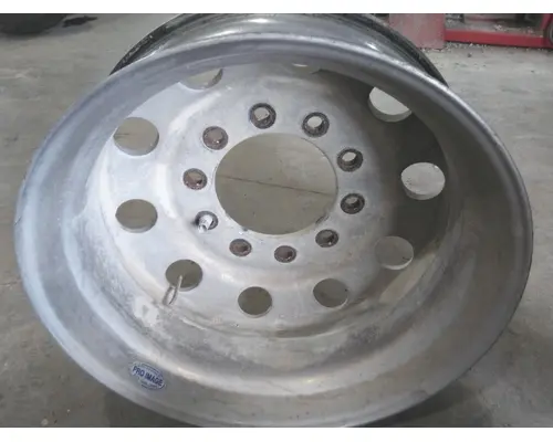 HUB PILOTED - ALUMINUM 24.5 X 8.25 WHEEL