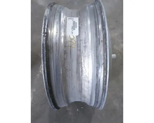 HUB PILOTED - ALUMINUM 24.5 X 8.25 WHEEL