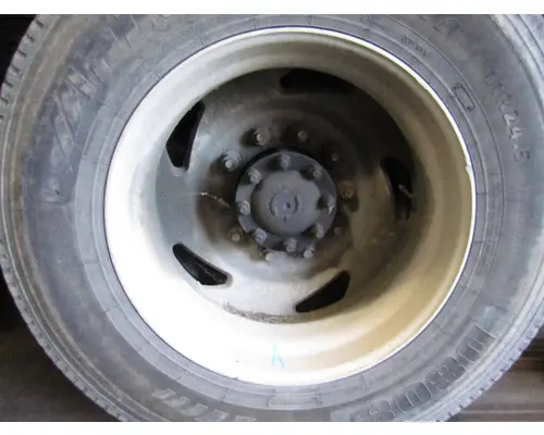 HUB PILOTED - ALUMINUM 24.5 X 8.25 WHEEL