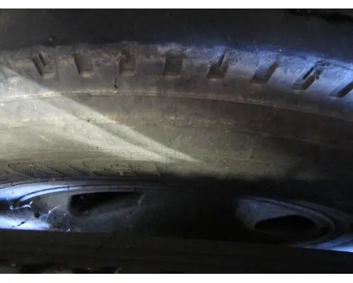 HUB PILOTED - ALUMINUM 24.5 X 8.25 WHEEL