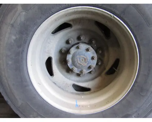 HUB PILOTED - ALUMINUM 24.5 X 8.25 WHEEL