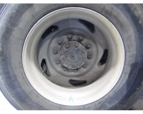 HUB PILOTED - ALUMINUM 24.5 X 8.25 WHEEL