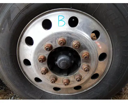 HUB PILOTED - ALUMINUM 24.5 X 8.25 WHEEL