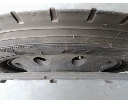 HUB PILOTED - ALUMINUM 24.5 X 8.25 WHEEL
