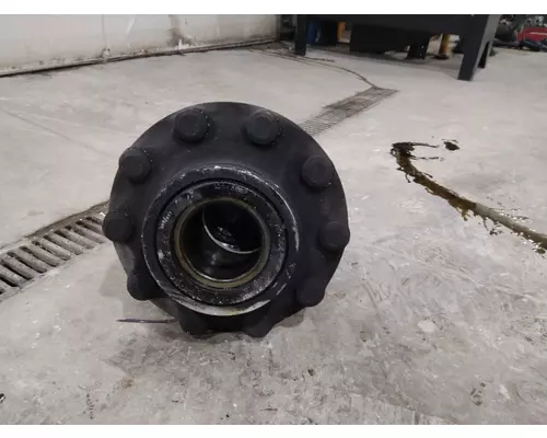 HUB PILOTED - ALUMINUM 8 LUG HUB