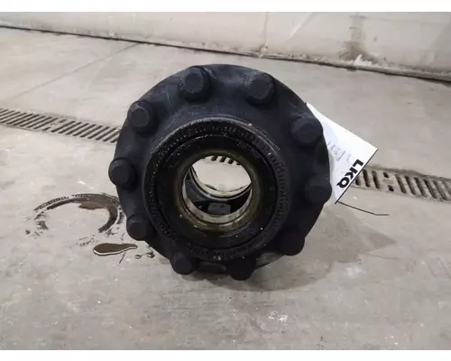 HUB PILOTED - ALUMINUM 8 LUG HUB