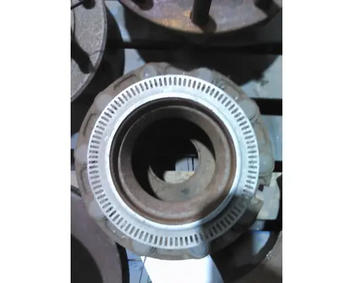 HUB PILOTED - STEEL 10 LUG HUB