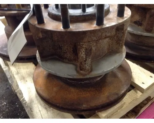 HUB PILOTED - STEEL 10 LUG HUB