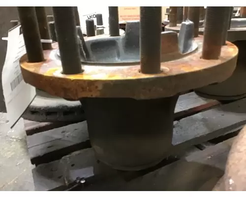 HUB PILOTED - STEEL 10 LUG HUB