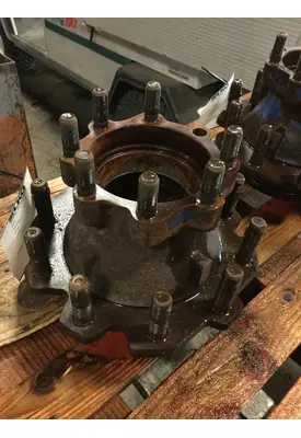 HUB PILOTED - STEEL 10 LUG HUB