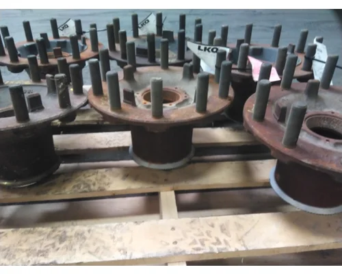 HUB PILOTED - STEEL 10 LUG HUB
