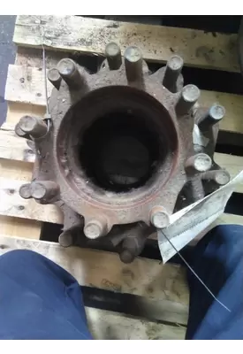 HUB PILOTED - STEEL 10 LUG HUB