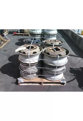 HUB PILOTED - STEEL 19.5 X 6.00 WHEEL