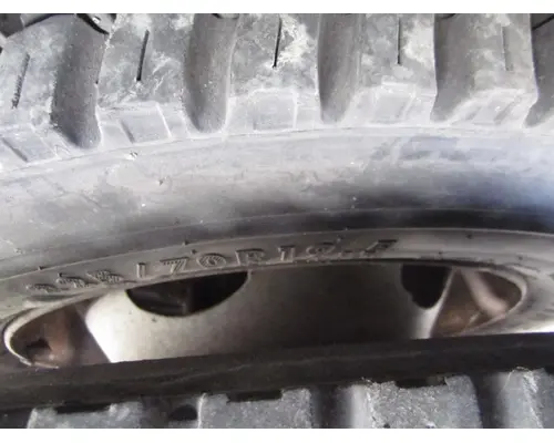 HUB PILOTED - STEEL 19.5 X 6.00 WHEEL