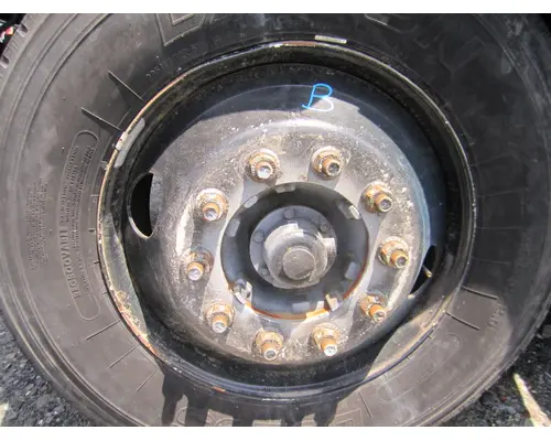 HUB PILOTED - STEEL 22.5 X 7.50 WHEEL