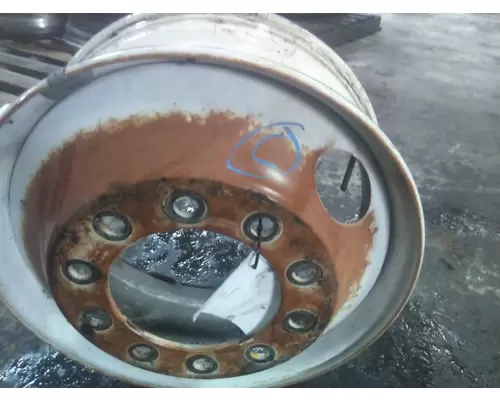 HUB PILOTED - STEEL 22.5 X 8.25 WHEEL