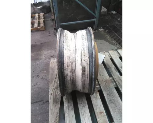 HUB PILOTED - STEEL 22.5 X 8.25 WHEEL
