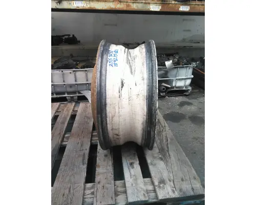 HUB PILOTED - STEEL 22.5 X 8.25 WHEEL