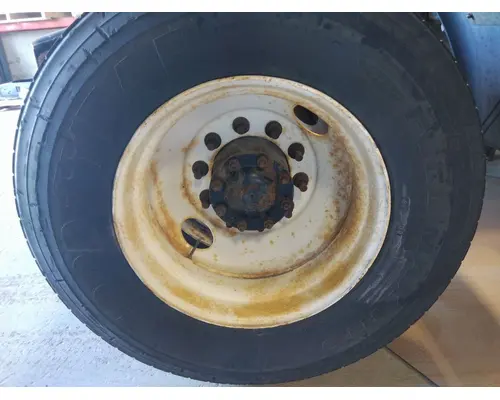 HUB PILOTED - STEEL 22.5 X 8.25 WHEEL