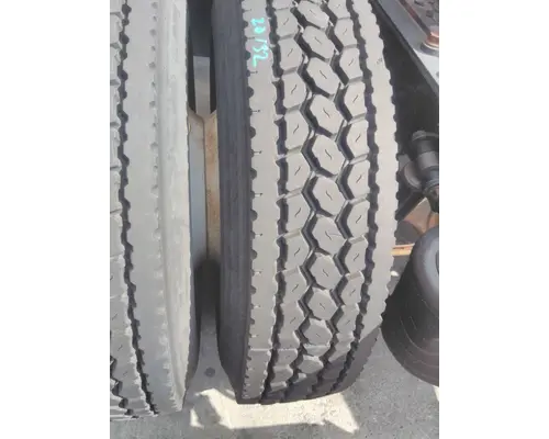 HUB PILOTED - STEEL 22.5 X 8.25 WHEEL