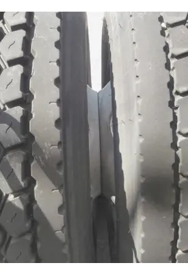 HUB PILOTED - STEEL 22.5 X 8.25 WHEEL