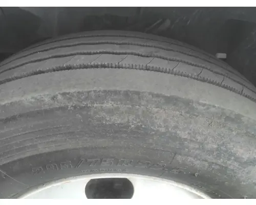 HUB PILOTED - STEEL 22.5 X 8.25 WHEEL