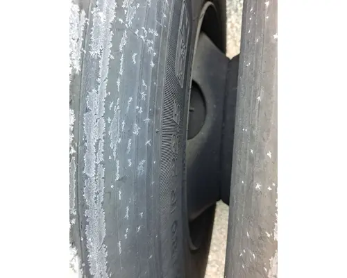 HUB PILOTED - STEEL 22.5 X 8.25 WHEEL