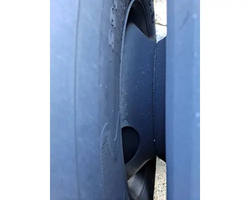 HUB PILOTED - STEEL 22.5 X 8.25 WHEEL