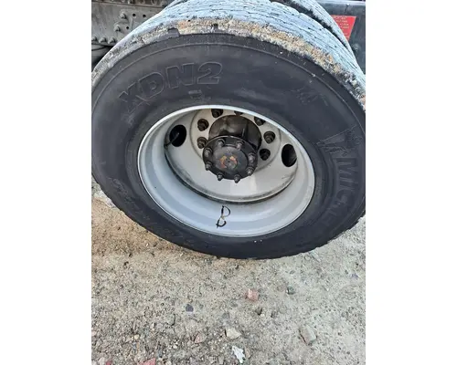 HUB PILOTED - STEEL 22.5 X 8.25 WHEEL