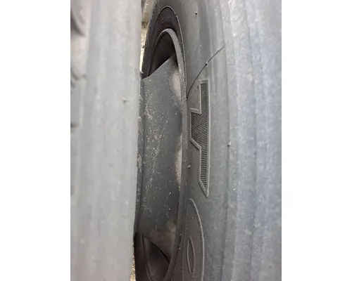 HUB PILOTED - STEEL 22.5 X 8.25 WHEEL