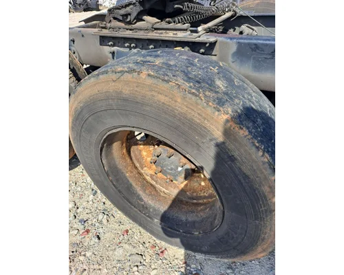 HUB PILOTED - STEEL 22.5 X 8.25 WHEEL