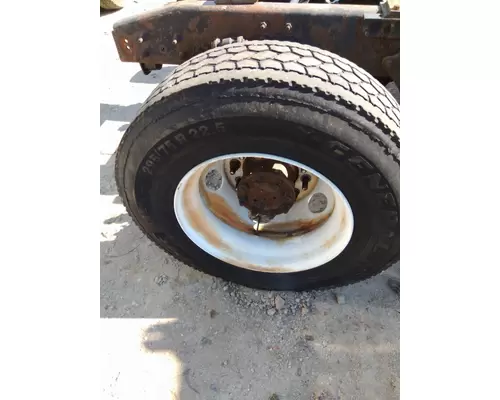 HUB PILOTED - STEEL 22.5 X 8.25 WHEEL