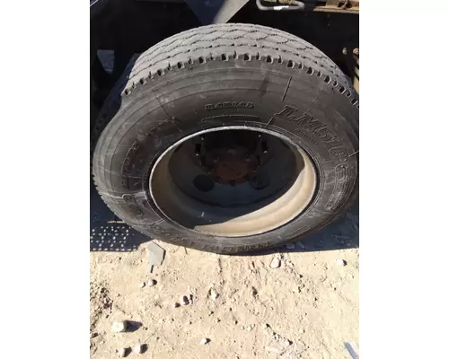 HUB PILOTED - STEEL 22.5 X 8.25 WHEEL