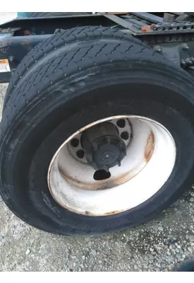 HUB PILOTED - STEEL 22.5 X 8.25 WHEEL