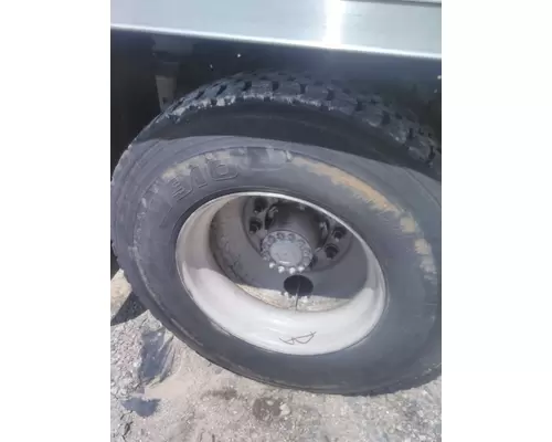 HUB PILOTED - STEEL 22.5 X 8.25 WHEEL