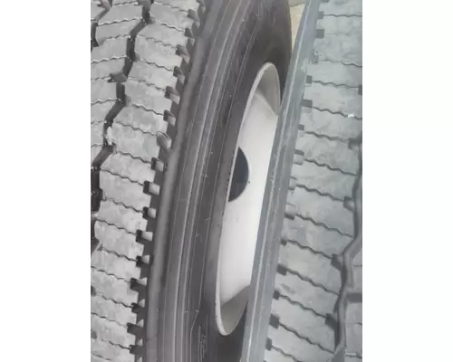 HUB PILOTED - STEEL 22.5 X 8.25 WHEEL