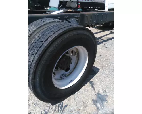 HUB PILOTED - STEEL 22.5 X 8.25 WHEEL