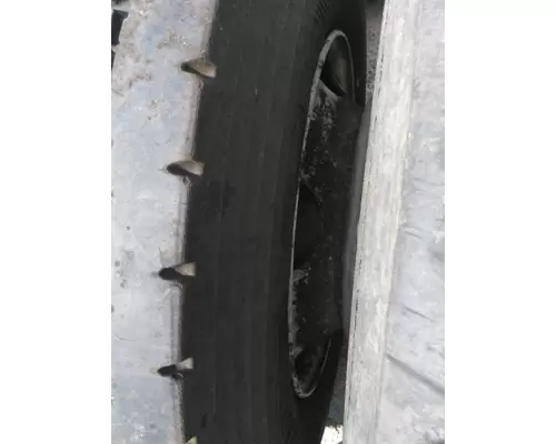 HUB PILOTED - STEEL 22.5 X 8.25 WHEEL